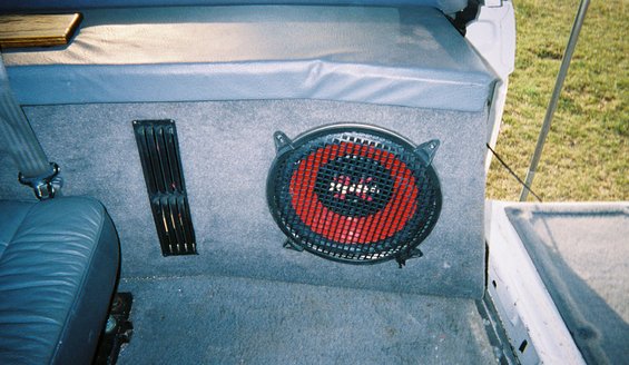 0020549-r1-043-20.jpg Sony xplod subs (which I have exploded 2 of them so far.(upgrade on the todo list)