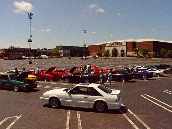 mallf.jpg and another at the mall....