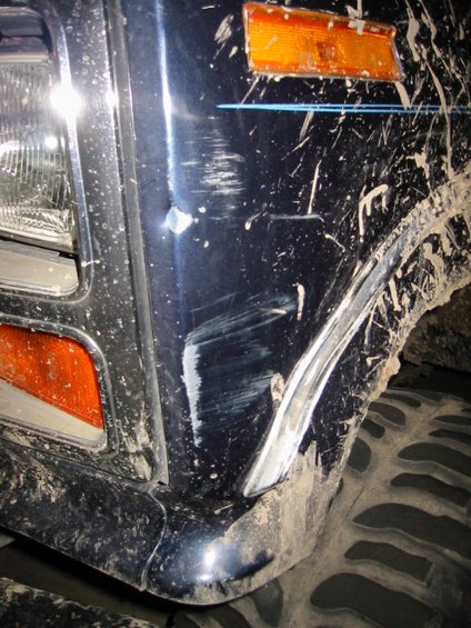 109-0978_img.jpg Earlier in the day i was accidently hit by a stock F250. his side mirror did the most damage to my fender. the rest of the truck hit my front bumper and tire