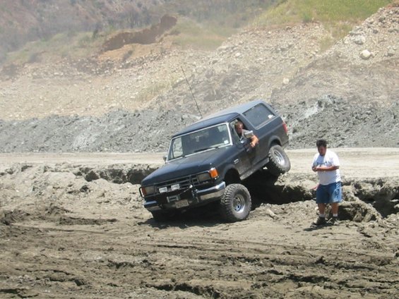 110-1047_img.jpg 