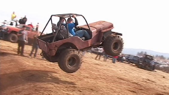 jeep-jump-(ws-dv).jpg Jeep Jump 
Mountain Mud Fest 
(3/5/2005)