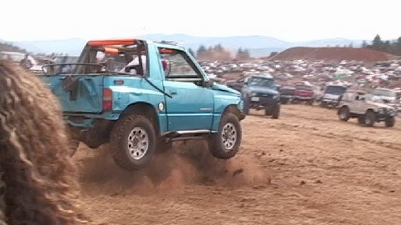 suzuki-landing-(ws-dv).jpg Suzuki Landing 
Mountain Mud Fest 
(3/5/2005)