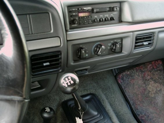 stick-and-radio--small-.jpg 