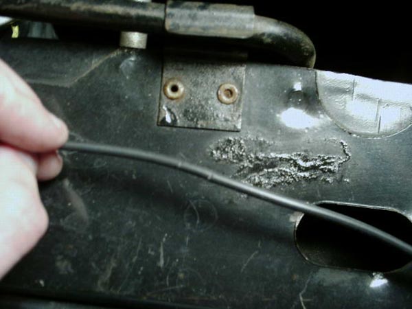 soldering-splice---1.jpg Use wire strippers to make two ring cuts around the wire.