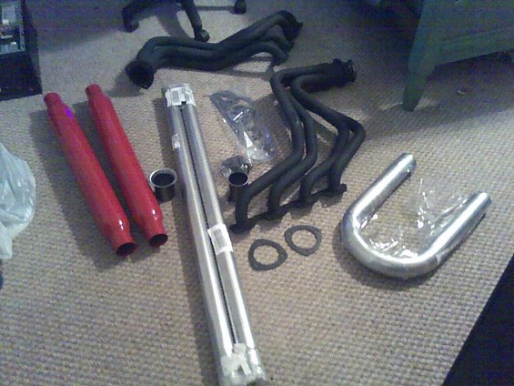 09-08-06_1812.jpg The exhaust system. All from Summit.