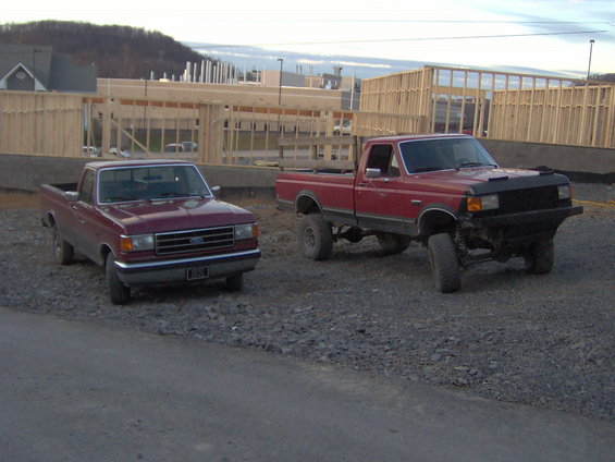im000018.jpg The two trucks together