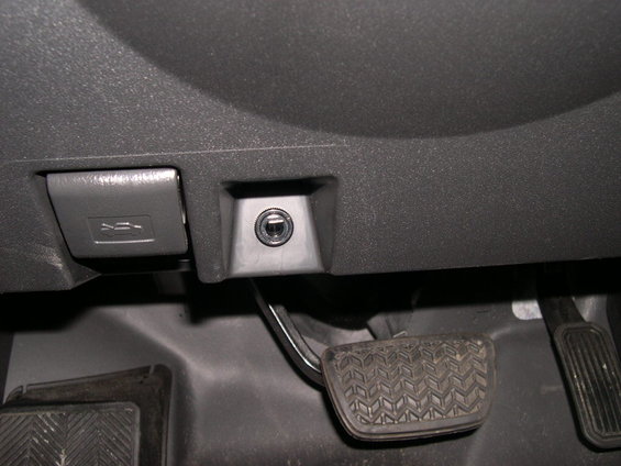 fj-mod-pix-11-07-017.jpg My trac / vsc / abs cancel toggle switch