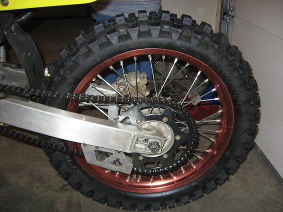 img_1305.jpg new Pirelli rear tire, chain and sprockets, and cushion lever bearings and seals