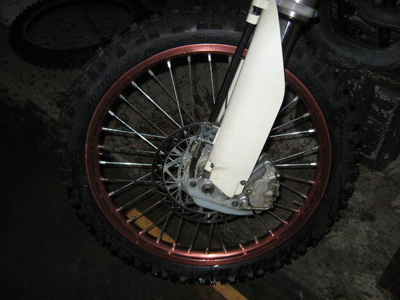 2001-rm250-(15).jpg new Pirelli front tire