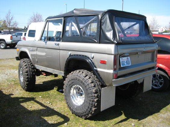 bronco1-2.jpg 