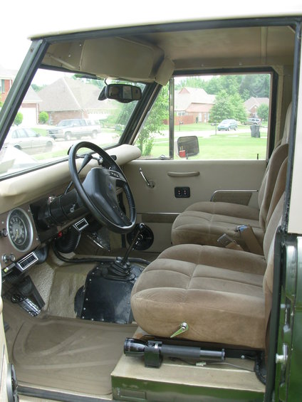 front6-08.jpg The front as of today.  Next stop - CARPET and tint.