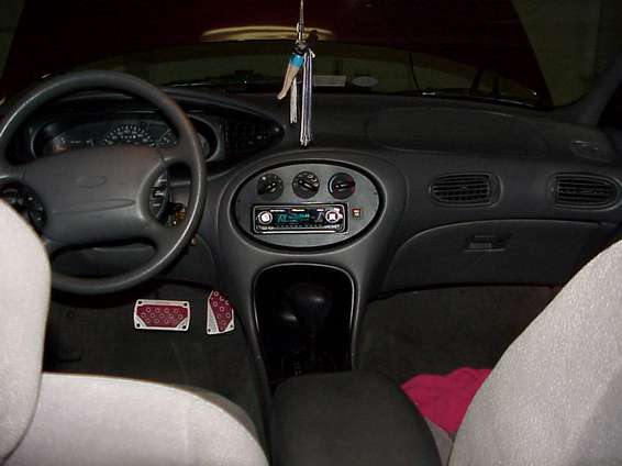mvc-098x.jpg Interior when it's actually clean