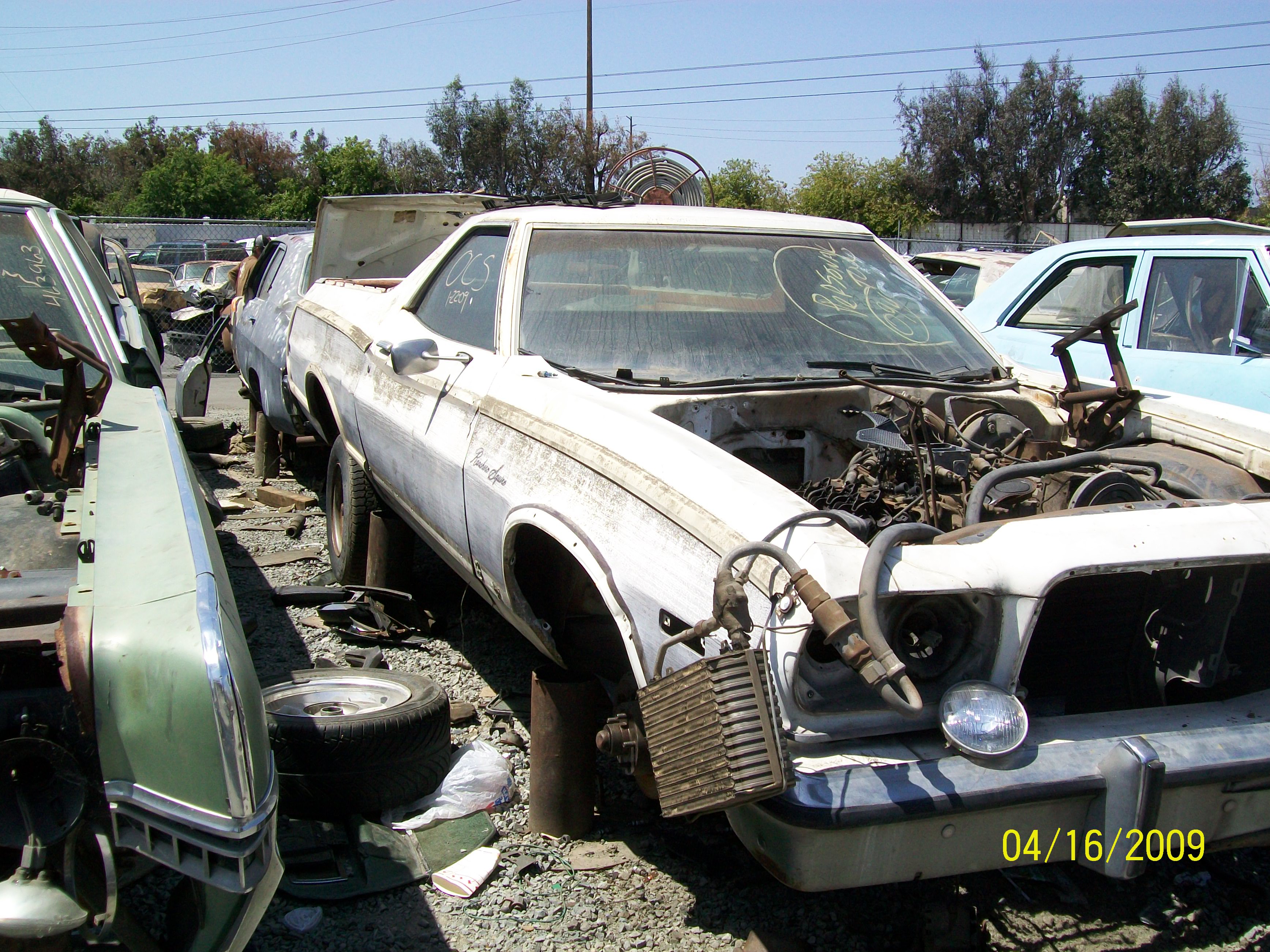 1972 Ford Ranchero Parts yard 4-16-09 picture ...