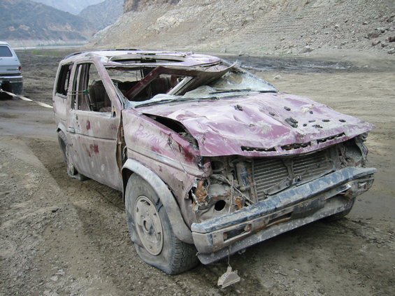103-0400_img.jpg found this at the bottom of the canyon