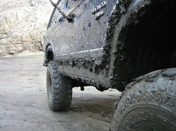 104-0434_img.jpg Mud