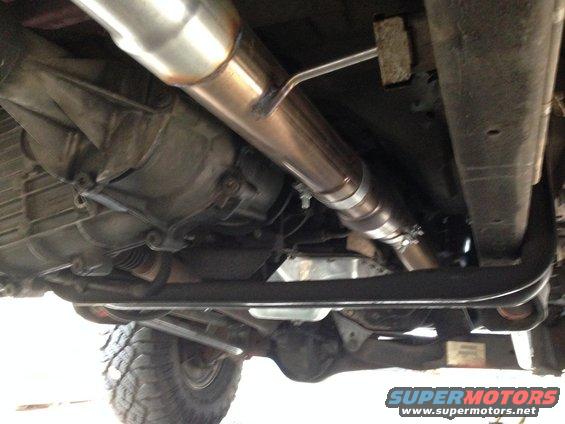 img_13291.jpg Bassani Cat. Man is that thing small.