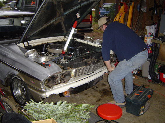 headlight-upgrade-001.jpg I have been having some headlight problems so we decided to rip her apart