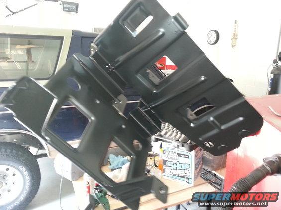Black air intake part for a 1994 Ford Bronco