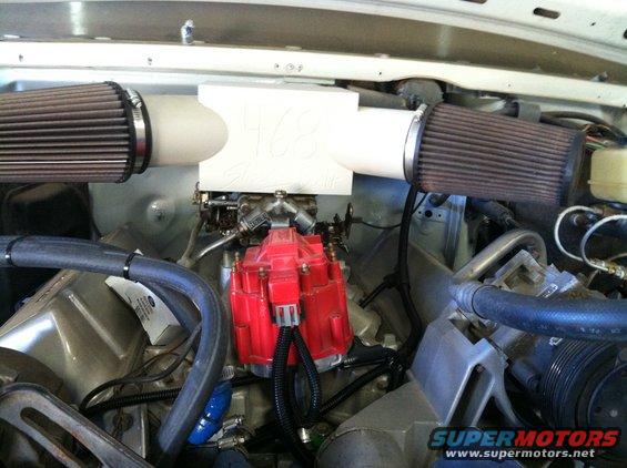 Here you can see the custom air cleaner I made with nylon and 3" PVC. It is on a 650 double pumper and that is a billet distributor housing to use GM HEI ignition. 
