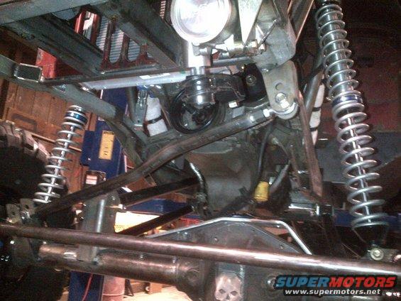 Custom suspension and drivetrain with skull differential cover