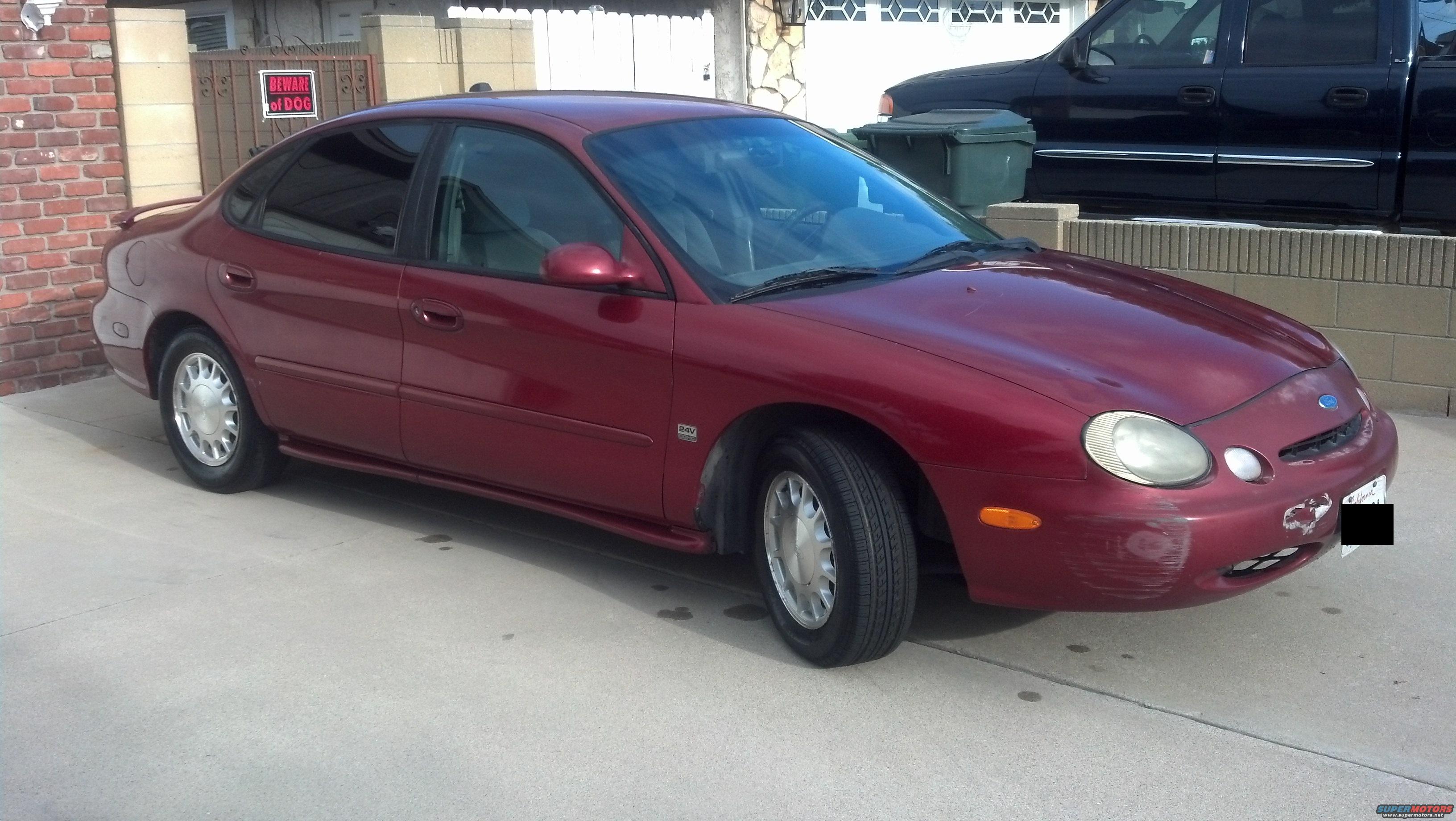 1996 Ford Taurus photo