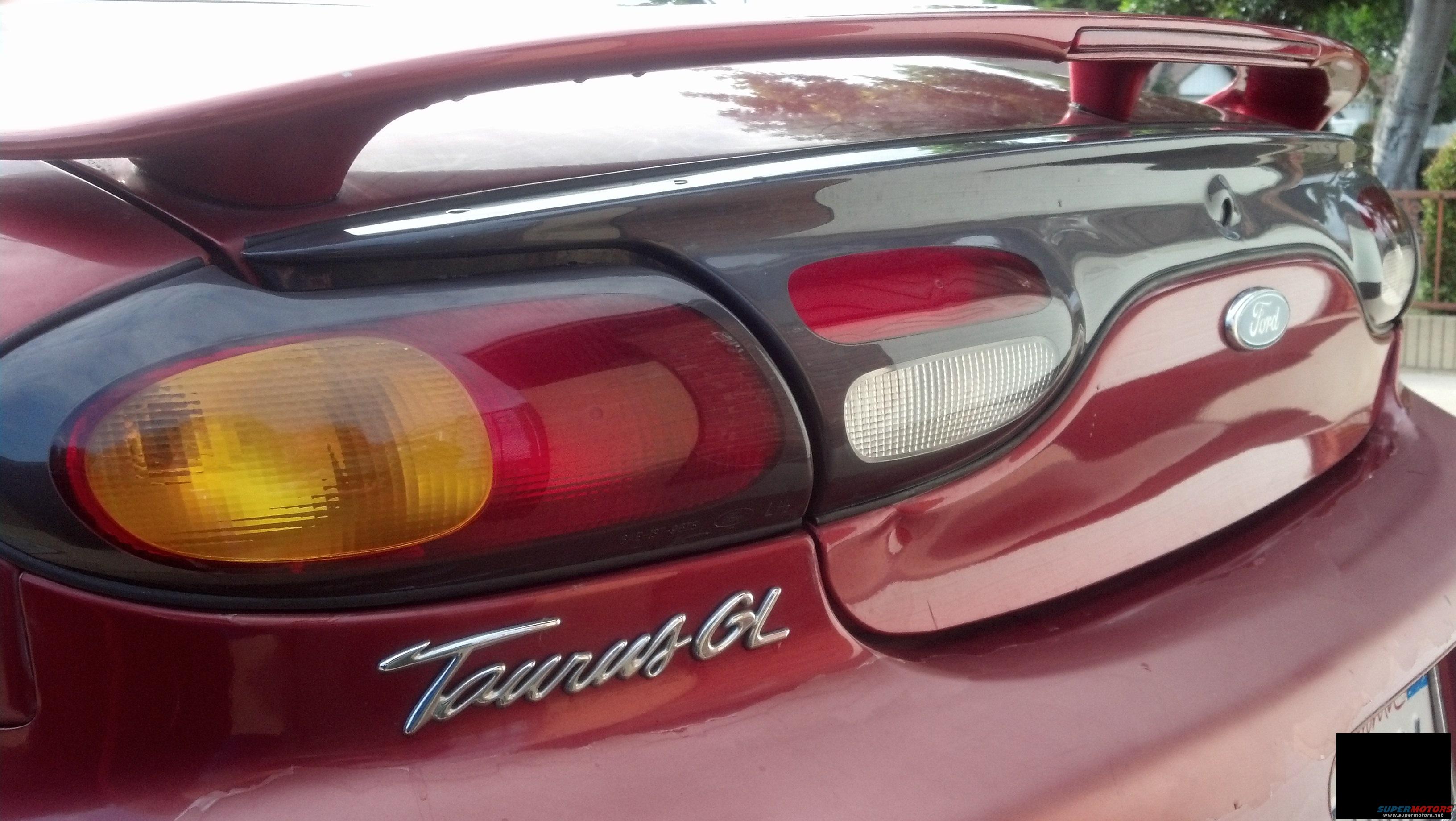 1996 Ford Taurus photo