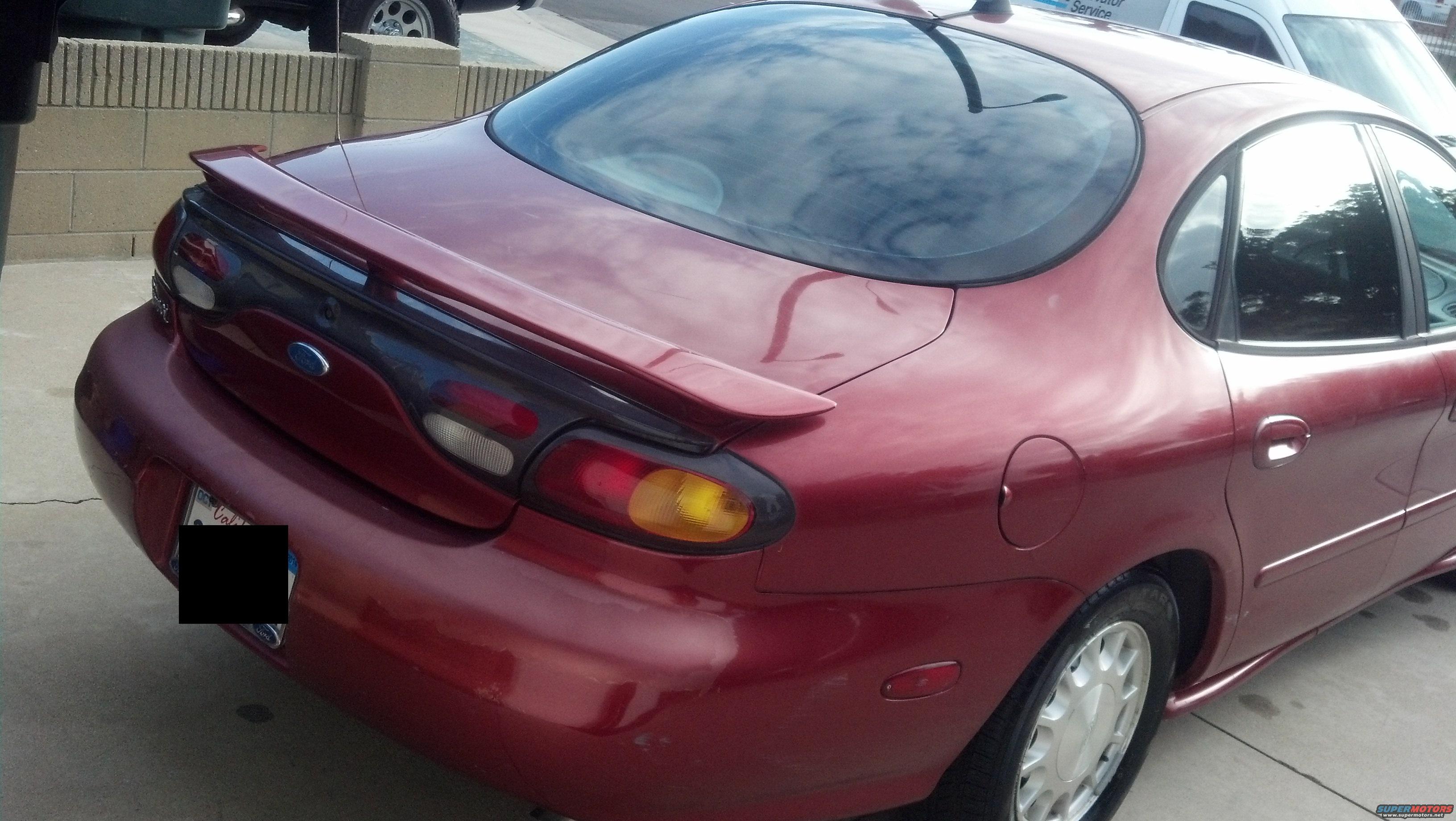 1996 Ford Taurus photo