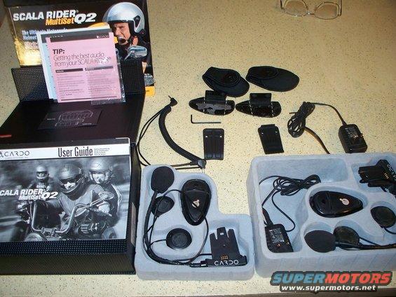 Cardo Scala Rider MultiSet Q2 motorcycle communication system components