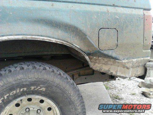 577528_3537508109200_1185023055_n1.jpg Redneck Yatch Club May 28th. on the way home the dam wheel came off cause the wheel studs broke off. Not fun. shouldn't have let my hungover friend put that wheel back on