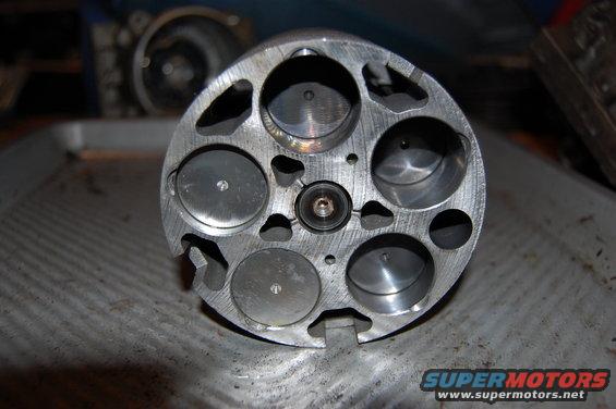 dsc_0152.jpg Cylinder and piston assembly.