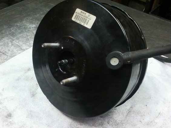 Bosch brake booster with part number label