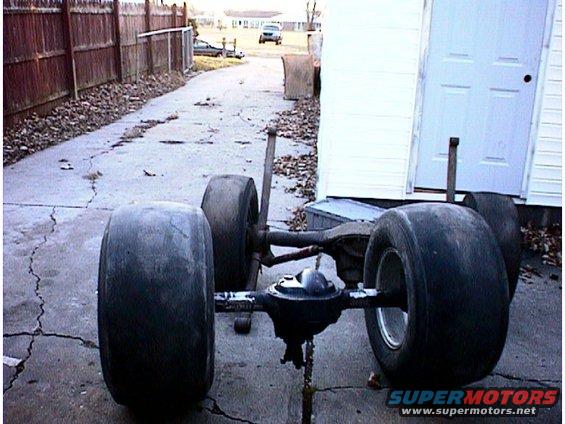 Rear axle with large tires