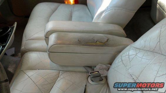 Ugly dirty armrests....