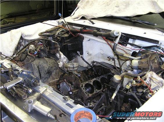 picture-015.jpg Engine still in my Bronc