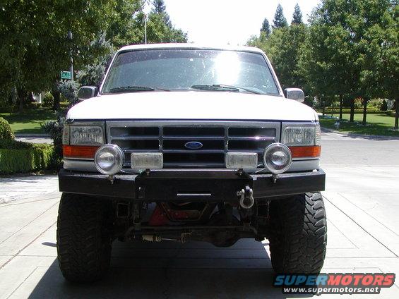 1995 Ford Bronco front view with aftermarket bumper and lights