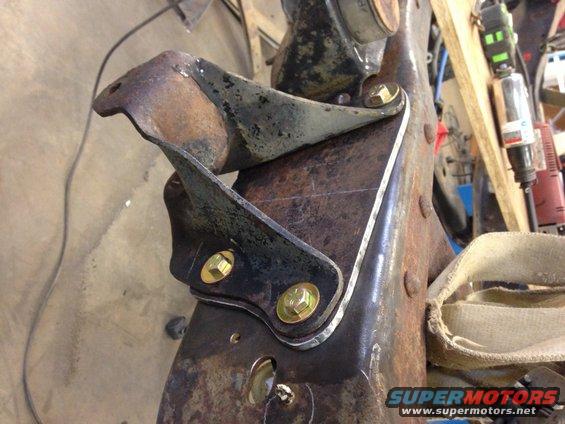 image.jpg Rear spring and spacer of 02 superduty stearling rear end