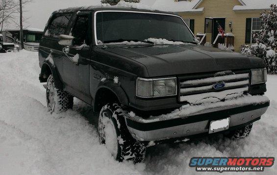 feb_2014-storm(6).jpg Playing in the snow