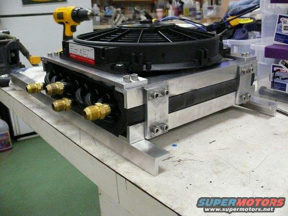 Oil cooler with fan and brass fittings