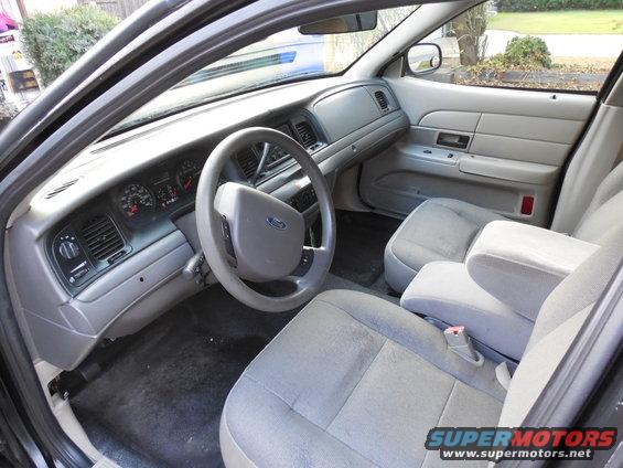 crown-vic-2013-022.jpg 