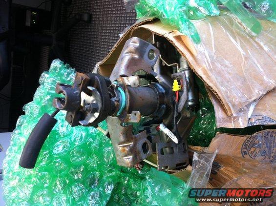 img_4092.jpg Sport LX column, damaged during shipping. Nice packing job moron.