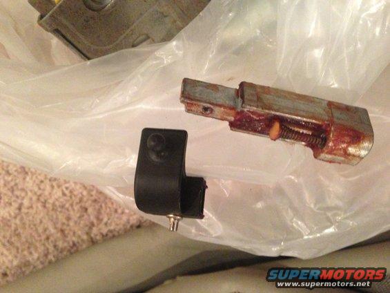 img_5814.jpg floor shift interlock, two parts.