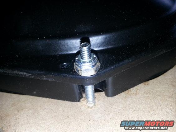 20140301_135446.jpg Nyloc nuts make sure vibration never loosens the speakers, yet it allows easy speaker replacement whenever you blow the 6 X 9s up