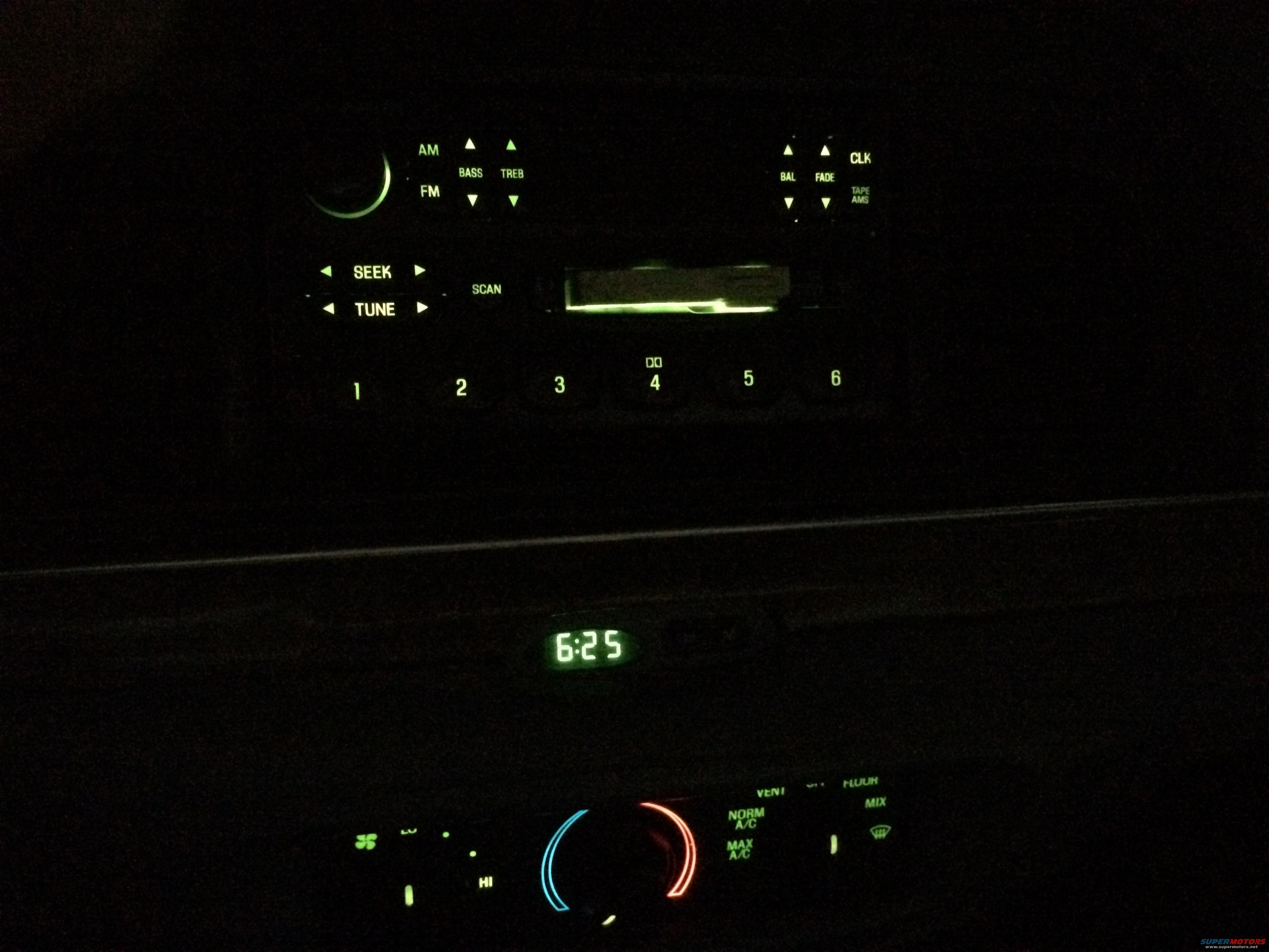 1998 Ford Crown Victoria photo
