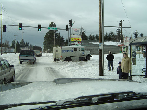 1704-085.jpg Stuck armored truck
