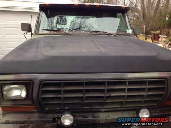 1979 Ford Bronco front end with grille and headlights visible