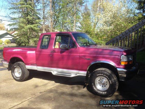 img_15481.jpg All cleaned up. This is likely one of the last pictures of the truck without a cab visor and cab lights as they go on withing the next week or so.