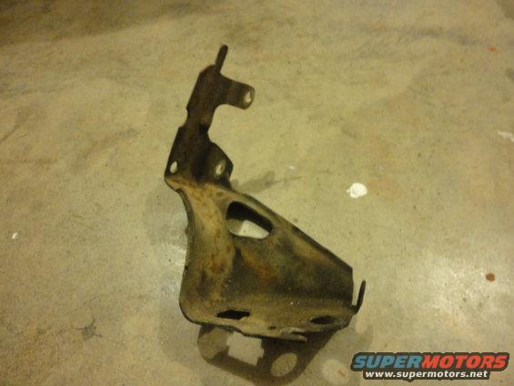 300cid EFI Throttle Cable Bracket dirty 1 (pre-94?)