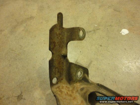 300cid EFI Throttle Cable Bracket dirty 2 (pre-94?)