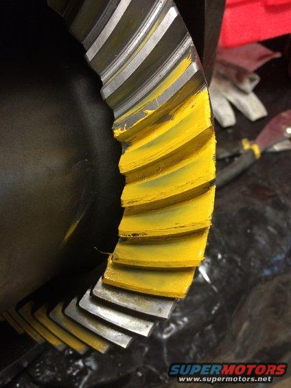 Differential ring gear with yellow paint on teeth