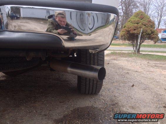 Chrome rear bumper and exhaust pipe of a 2006 Chevrolet Silverado 2500